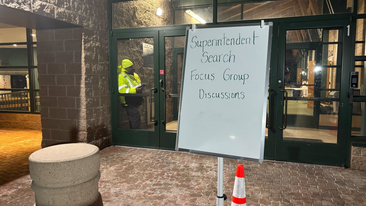 Community members give input on search for new Middletown superintendent