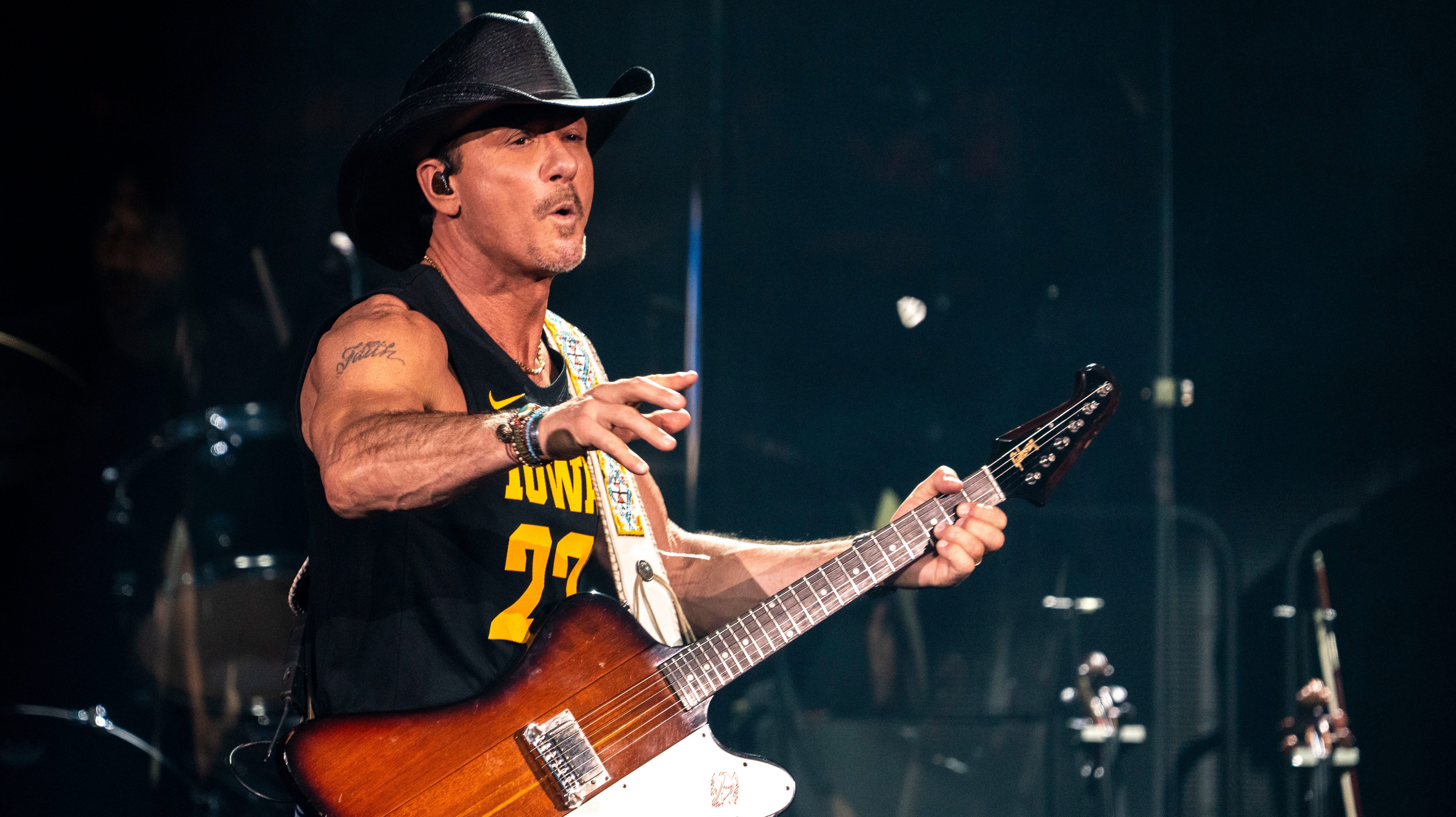 Tim McGraw Announces 33 Date Pawn Shop Guitar Summer Tour NBC USATSI 22831769 