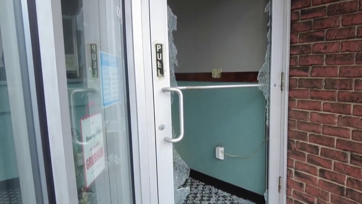 Man smashes windows at New Haven businesses with ax: Police – NBC ...