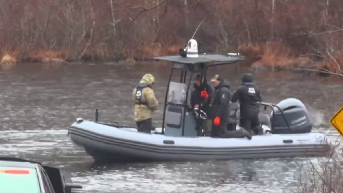 Missing canoer recovered from East Haddam lake 2 days after boat ...