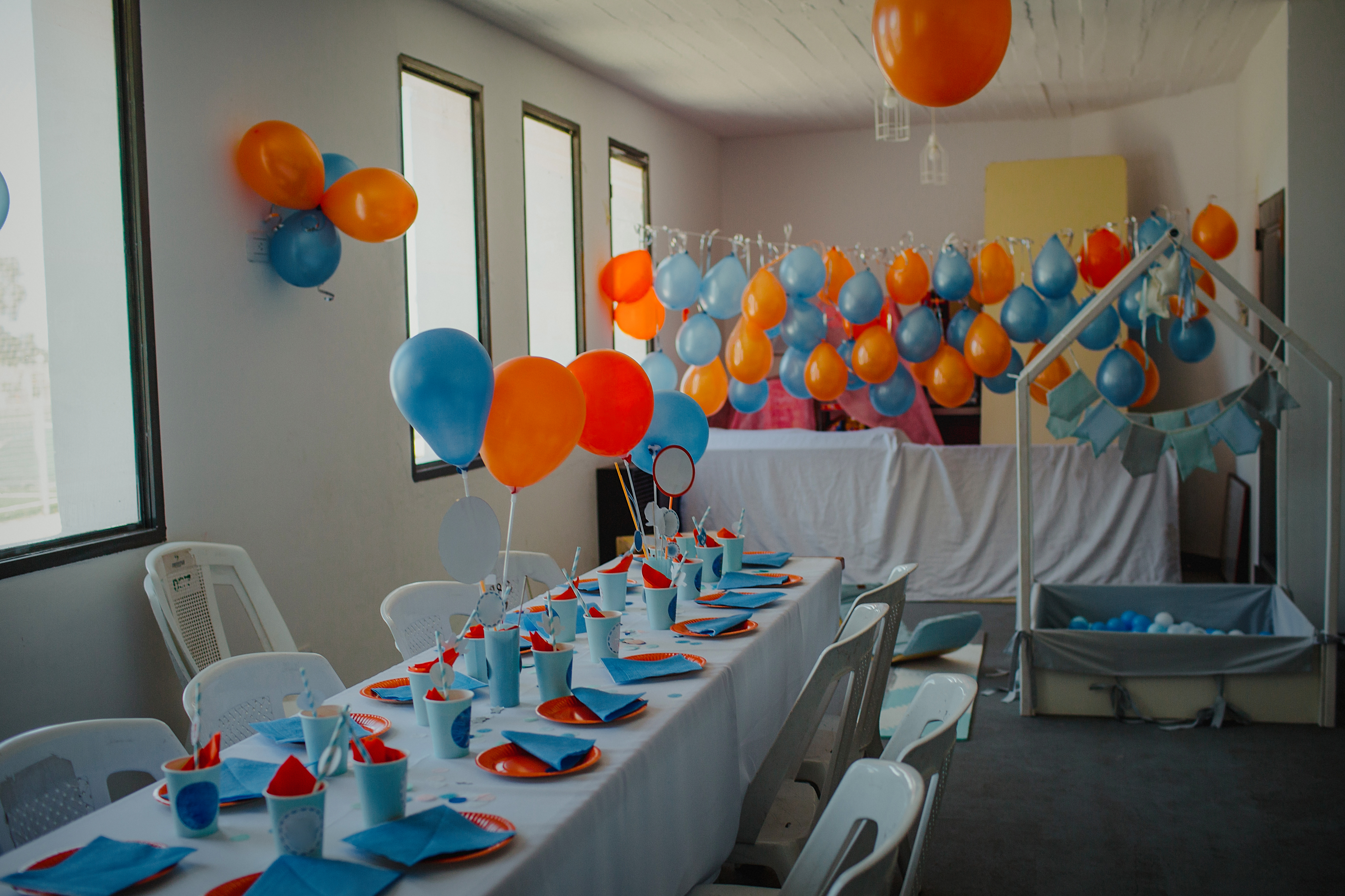 Texas community unites at Pizza Hut to celebrate 9‑year‑old's birthday after no guests arrived