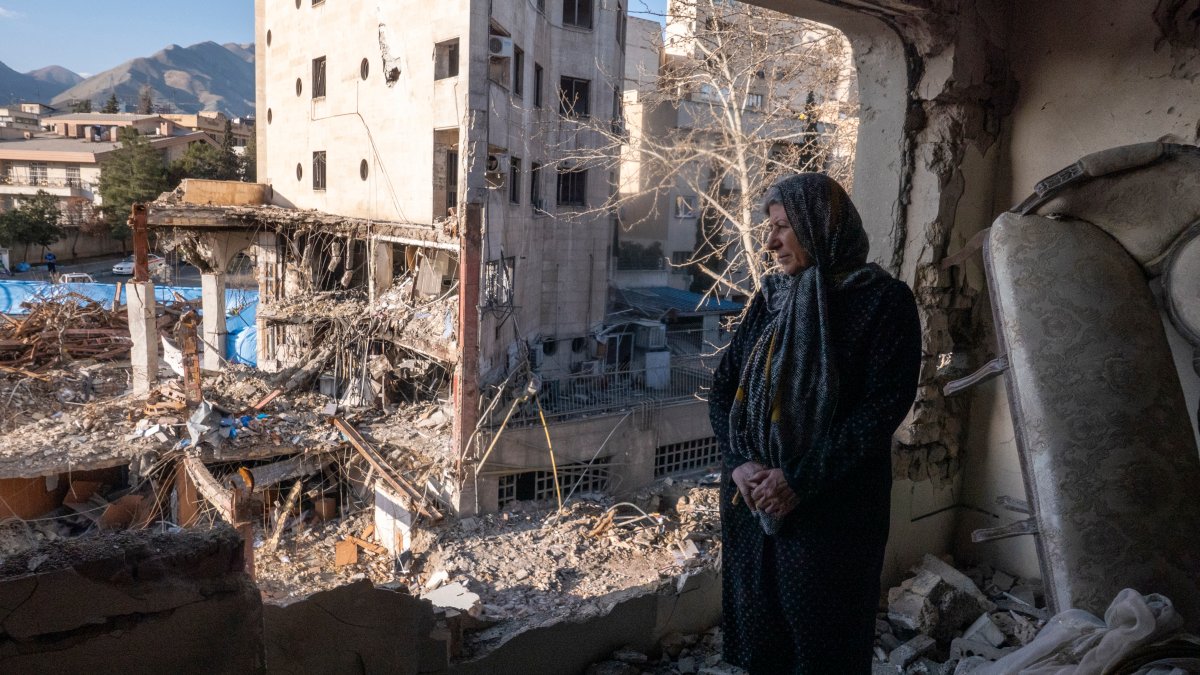 Iran refuses to back down after Trump issues 48-hour deadline over Strait of Hormuz