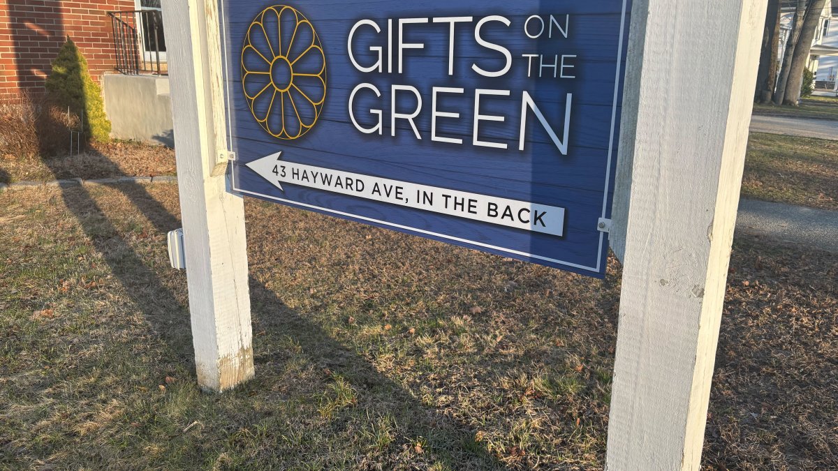 Artists, vendors frustrated over payment issues from Colchester business