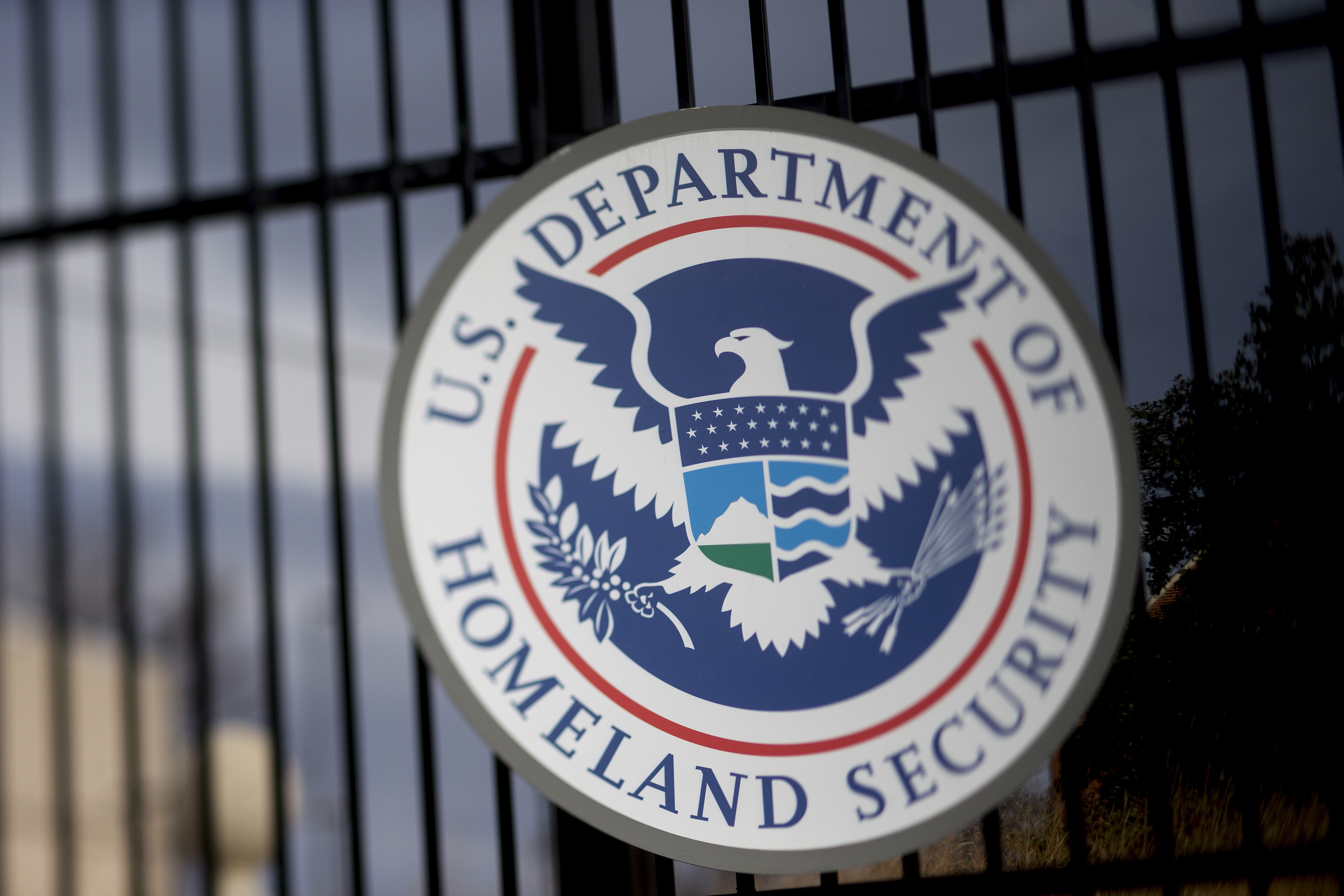 House votes to renew foreign spy program and creates pathway to end DHS shutdown