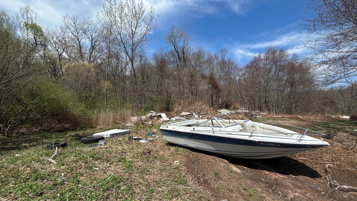 North Haven addresses illegal dumping on Valley Service Road