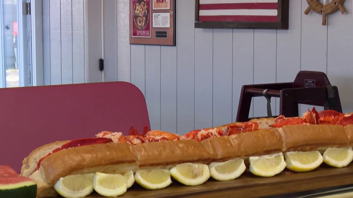 Lobzilla Two-foot-long lobster roll ‘Lobzilla’ is a big hit at Madison clam ...