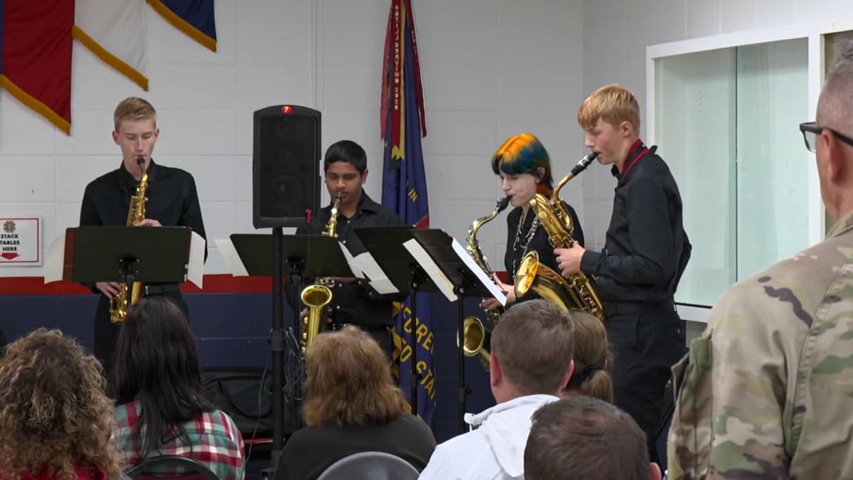 Berlin veterans move Memorial Day ceremony indoors after parade canceled by rain