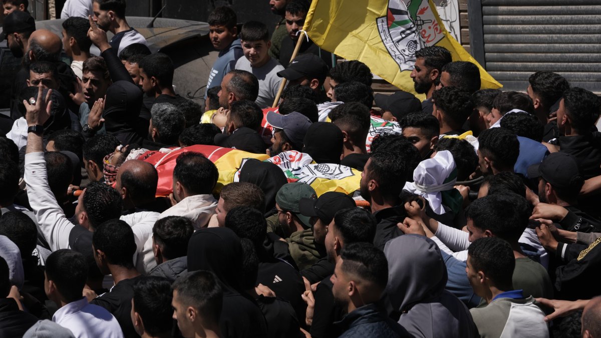 US-Iran Tensions Escalate: Tehran Puts Ball in Washington's Court | Quick Digest