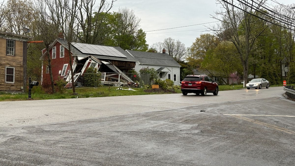1 killed after pickup crashes into home in Killingly – NBC Connecticut