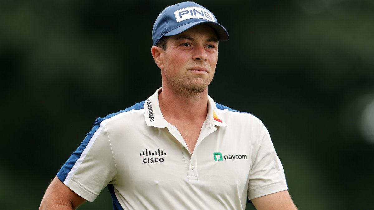 Hovland flips the script on Scheffler and takes the lead at Travelers Championship