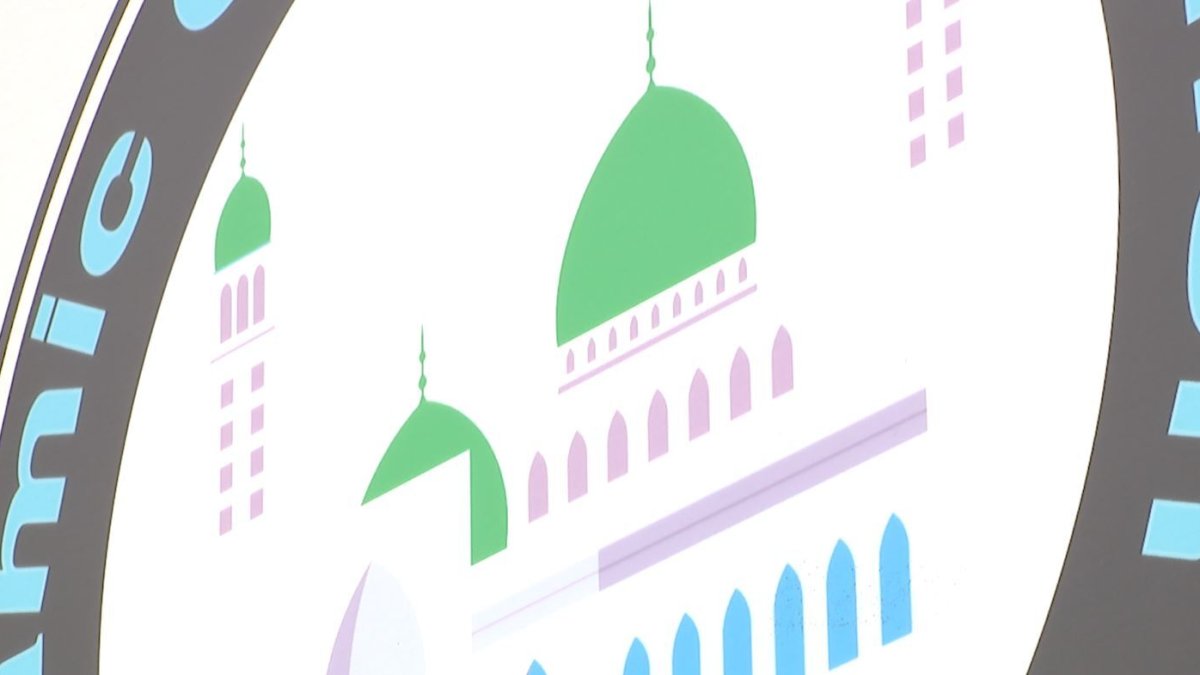 2 Connecticut mosques receive hateful phone calls, police investigating says Muslim rights group