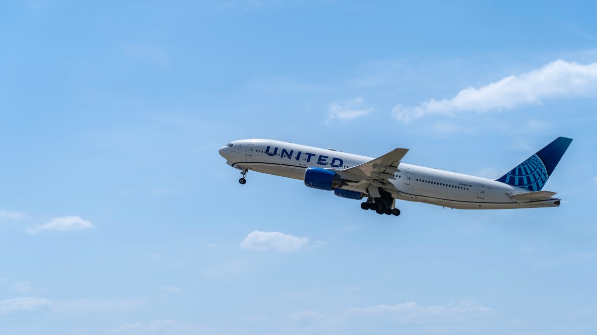 Why are lithium ion power banks getting banned? What to know before your next flight
