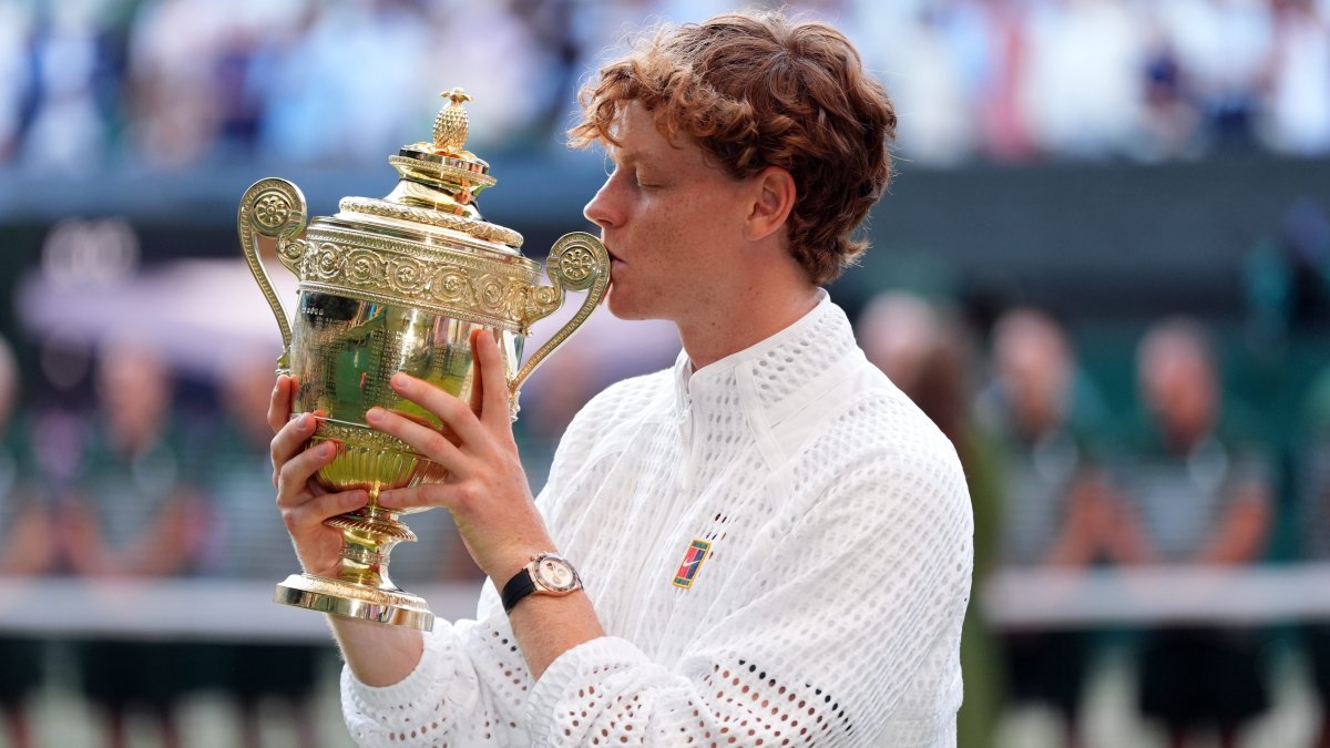 Top-ranked Jannik Sinner beats Alexander Zverev to win Wimbledon again