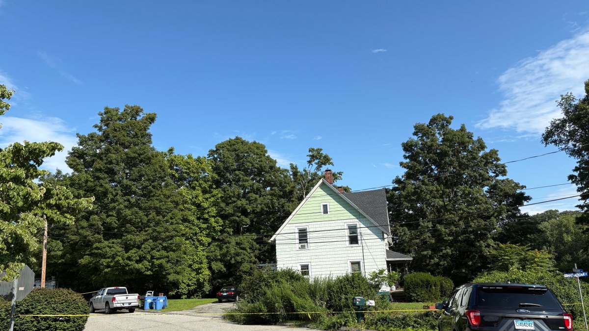 1 dead, 1 injured after shooting in Norwich