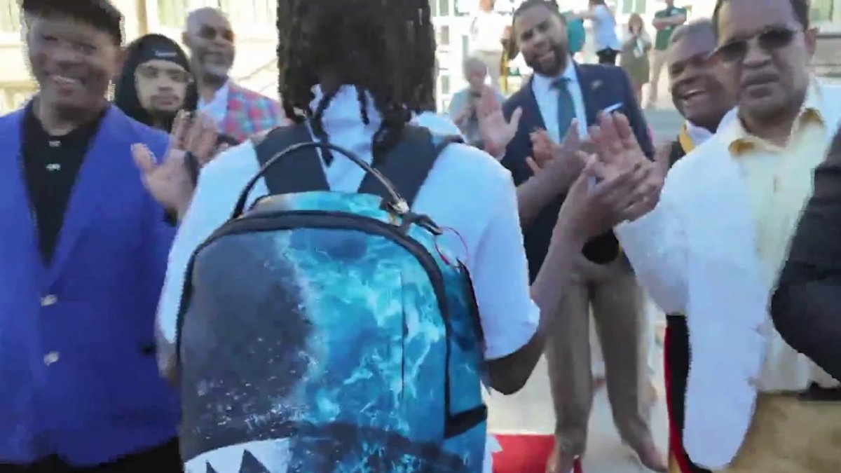 Hartford students get loud first-day welcome from Calling All Brothers