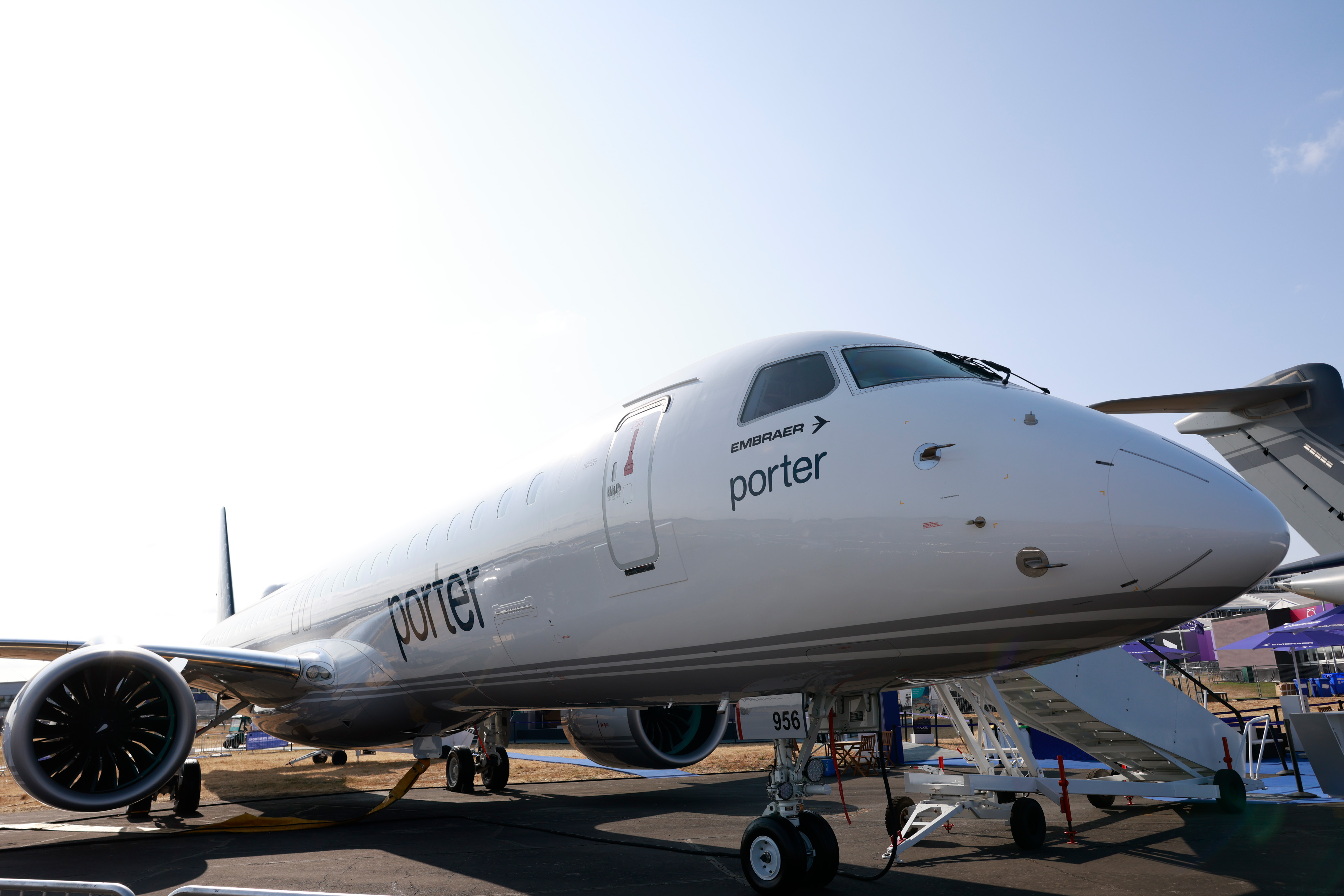 Airline forced to cancel flight after child refused to sit down and buckle up