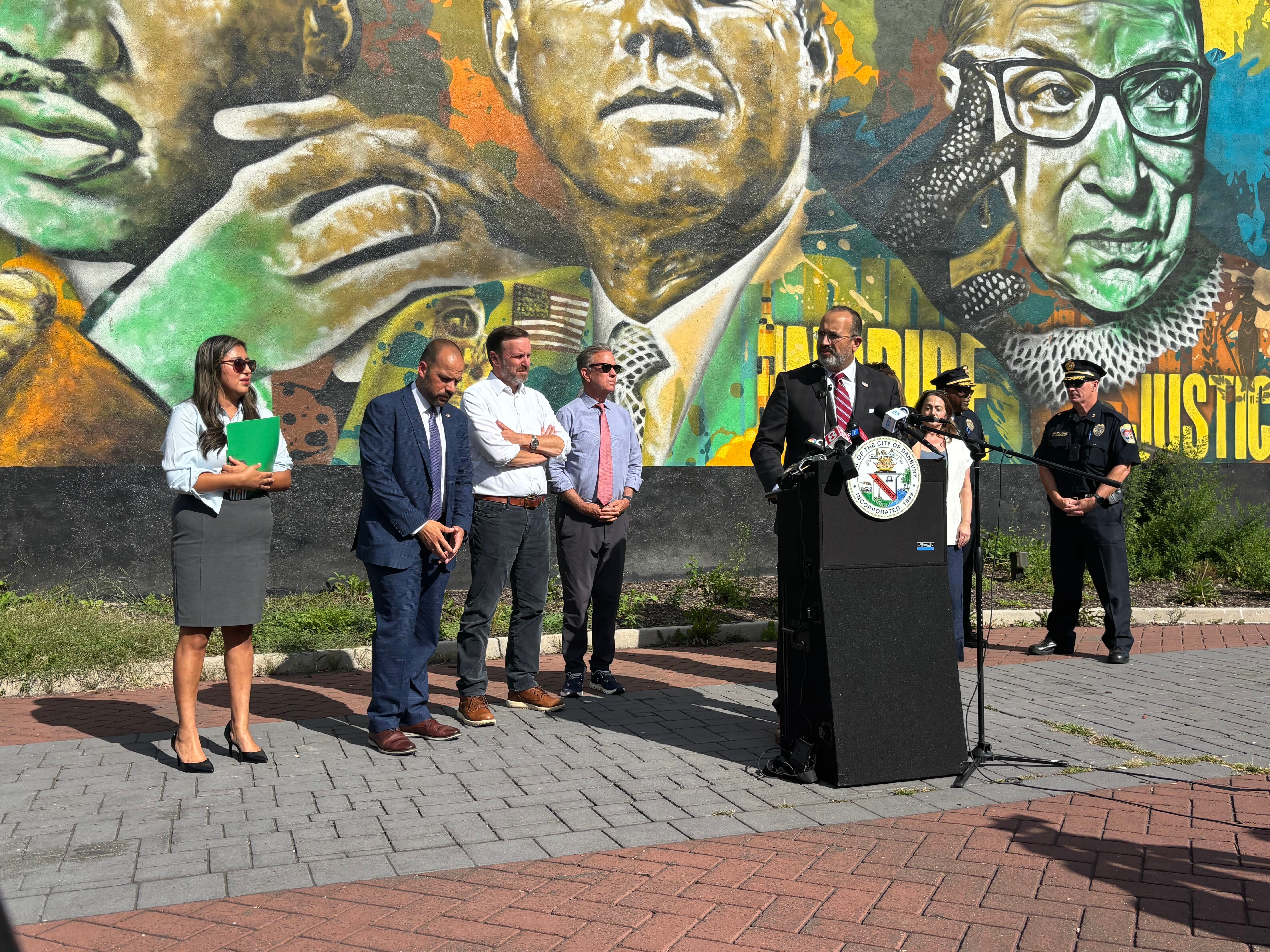 Lamont, other officials address recent ICE activity in Danbury; release guidance, resources for residents