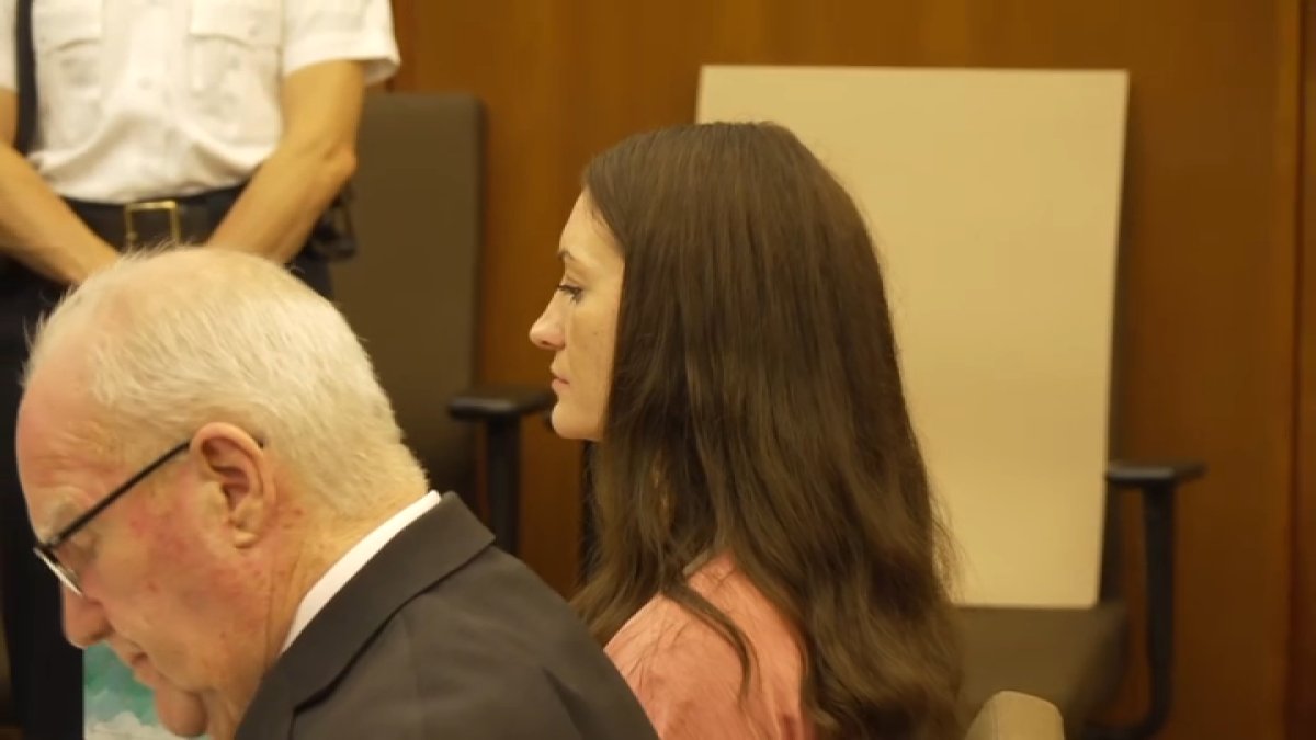 Livestream, live updates: Week 2 of Lindsay Clancy begins with doctor testimony