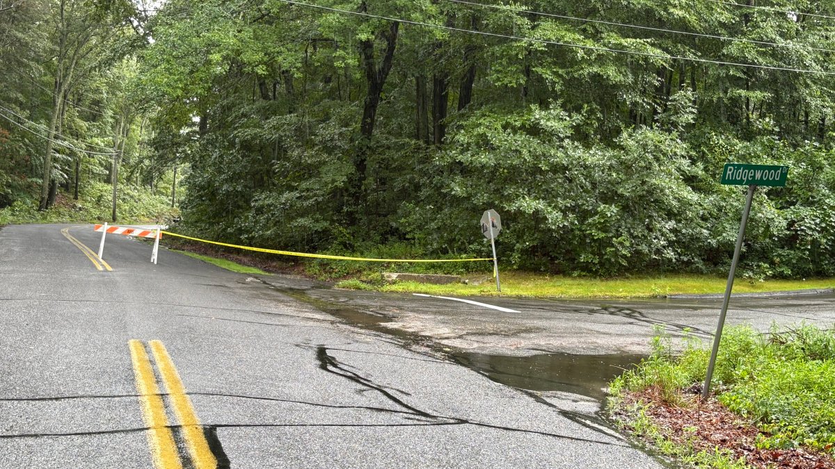 Oil truck rollover causes spill in Monroe, road to be closed for extended period