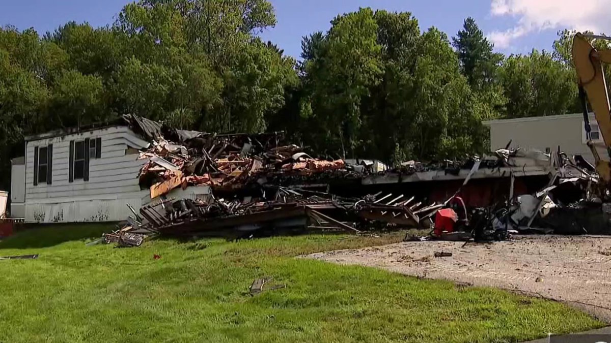 2 dead after mobile home fire in Killingly, firefighters say