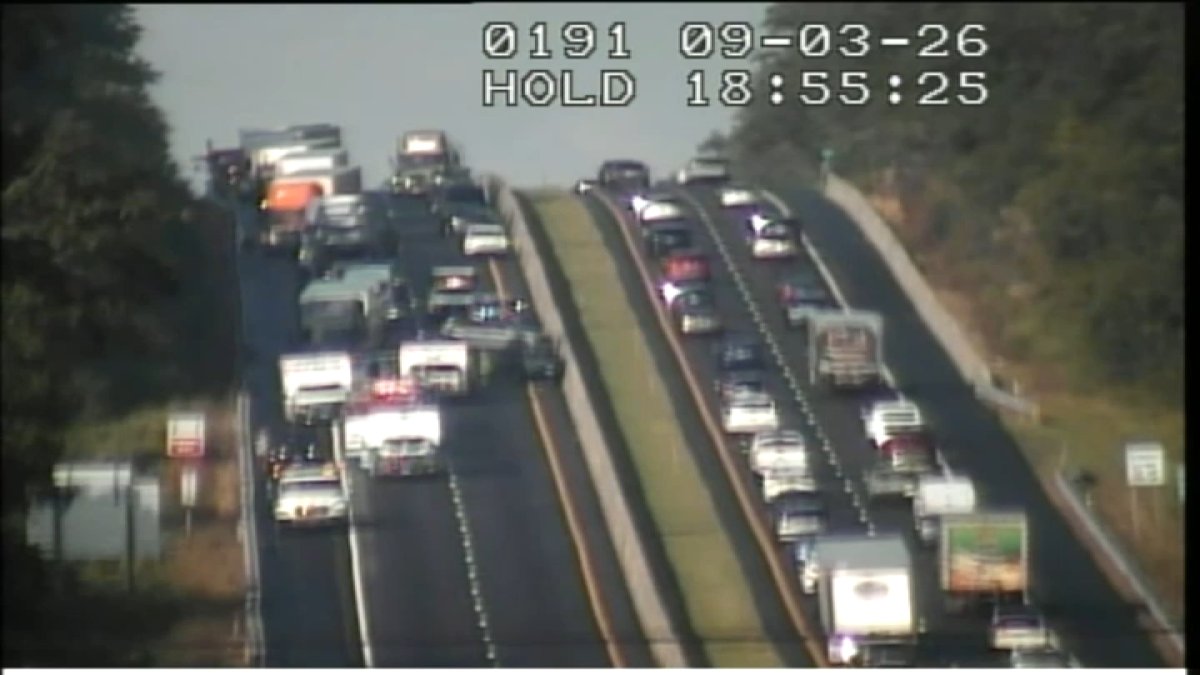 I-95 North shut down in Old Lyme due to 3-car crash