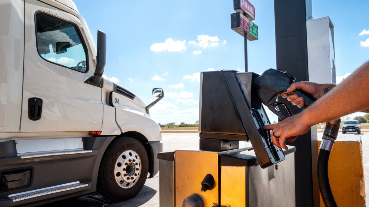 Nbc 5 Trump opens tax-exempt ‘red dye’ diesel to all drivers – NBC Connecticut
