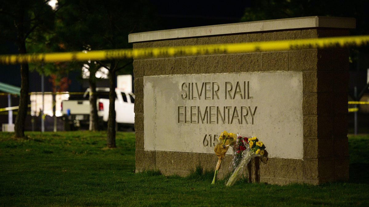 Oregon father is the latest armed civilian to confront a gunman in a U.S. mass shooting