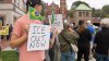 ‘ICE, ICE, go away': Immigration advocates demonstrate across Meriden courthouse