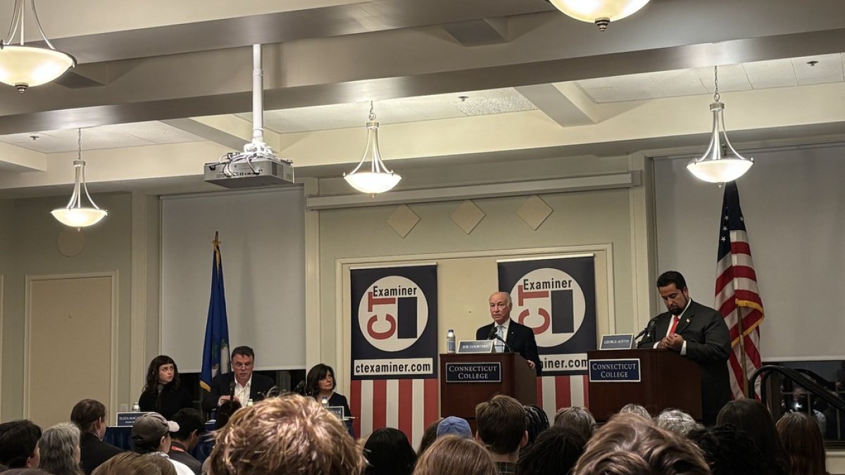 Rep. Joe Courtney faces off Republican challenger George Austin in debate