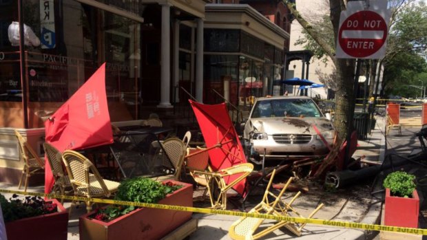 Car Crashes Through Patio Of New Haven Restaurant Nbc Connecticut Har Car Crashes At New Haven Restaurant