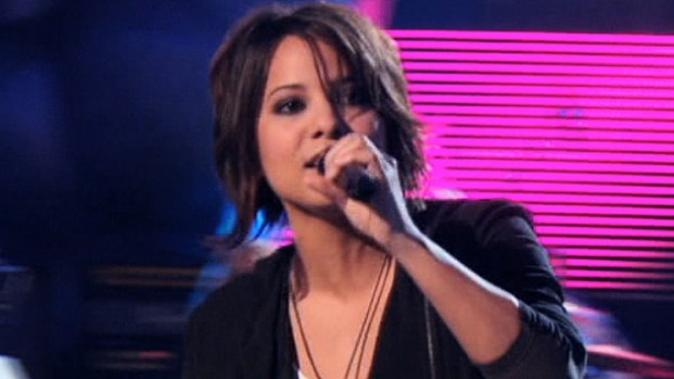 [FREEL] "The Voice" Hopeful Vicci Martinez 