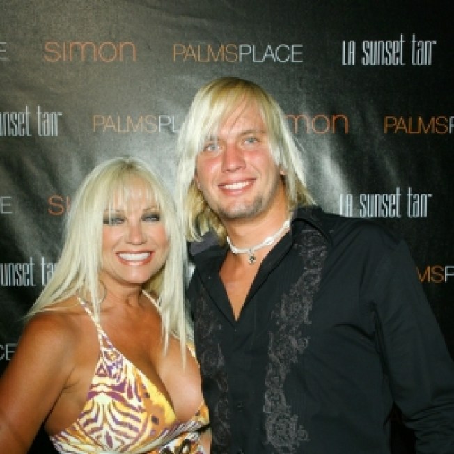 Linda Hogan naked (43 images) Hacked, YouTube, braless