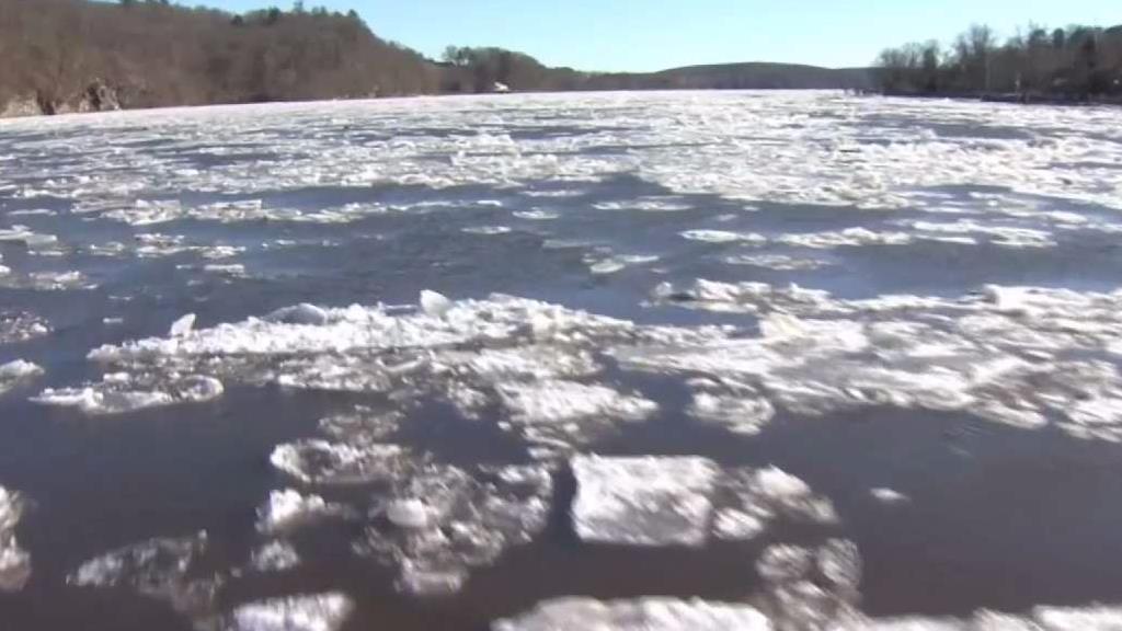 Coast Guard Continues Ice Breaking on Connecticut River