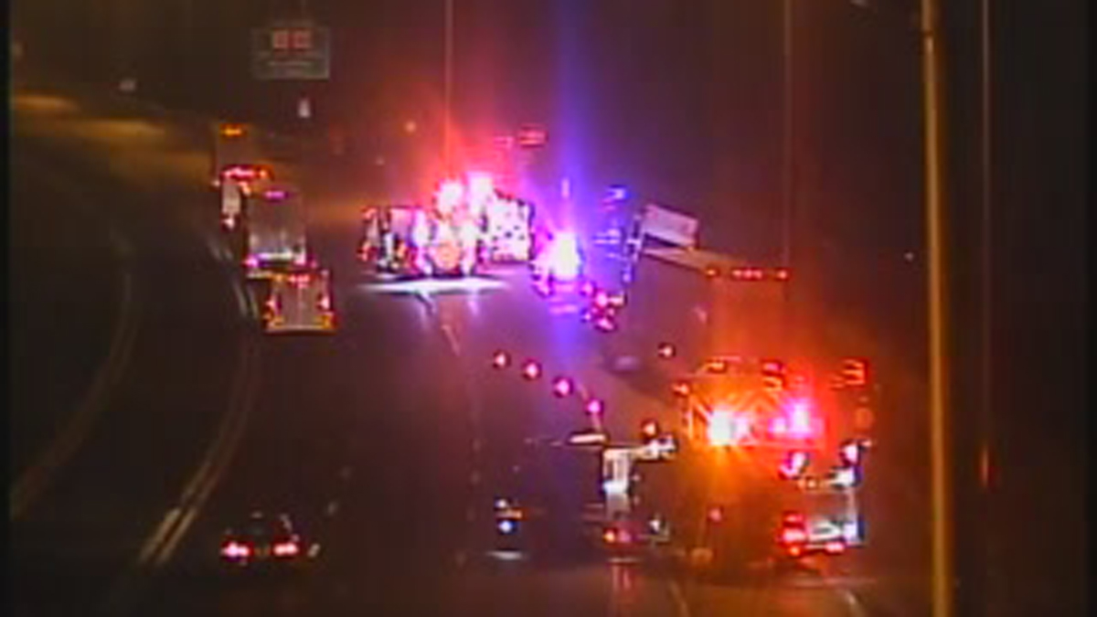 Truck Crash Causes Lane Closures on I-84E in Manchester