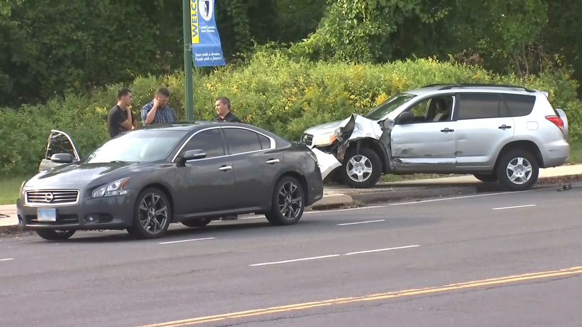 Multi-Vehicle Crash Closes Fenn Road in Newington