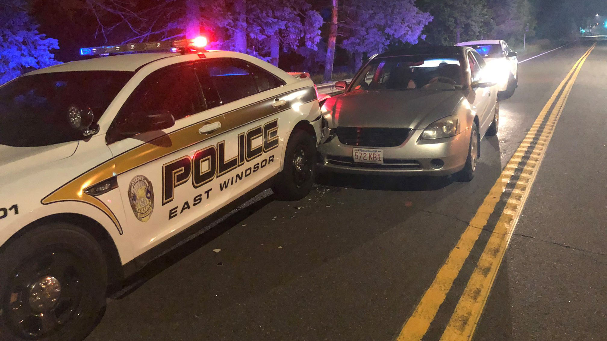 Man Arrested for DUI After Hitting Cruiser in E. Windsor: Police