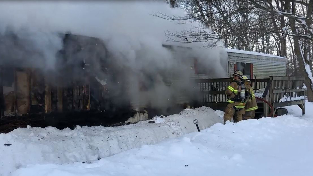 Crews Respond to Mobile Home Fire in Sterling