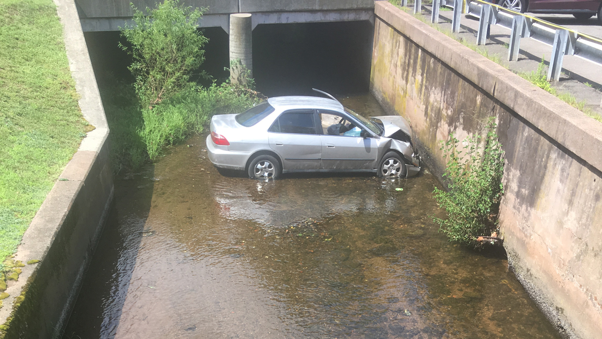 Car Crashes Into River in Vernon