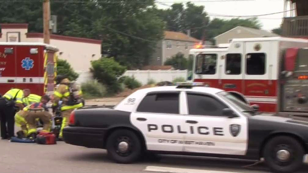 SUV Collides with Motorcycle in West Haven, Flees Scene: PD