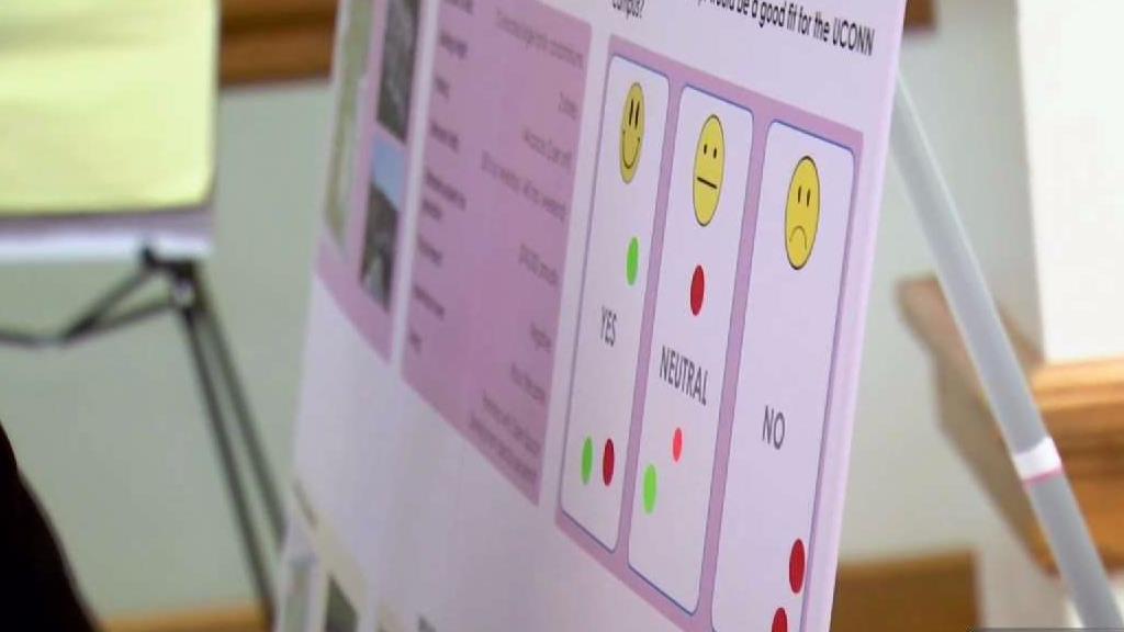 Discussion on Future of UConn West Hartford Site Draws Crowd