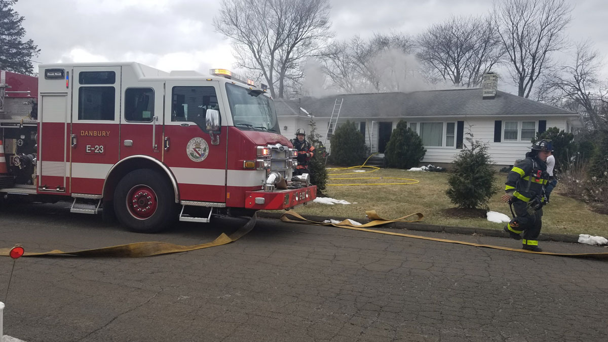 'Hero' Neighbor Helped Rescue Family From Fire: Officials