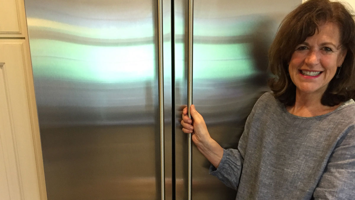 Woman Gets Deep Discount on New Refrigerator After Problem With Old One