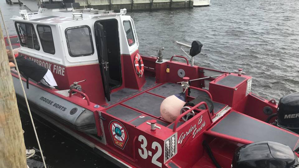 2 People Injured After Boat Hits Sandbar in Old Saybrook