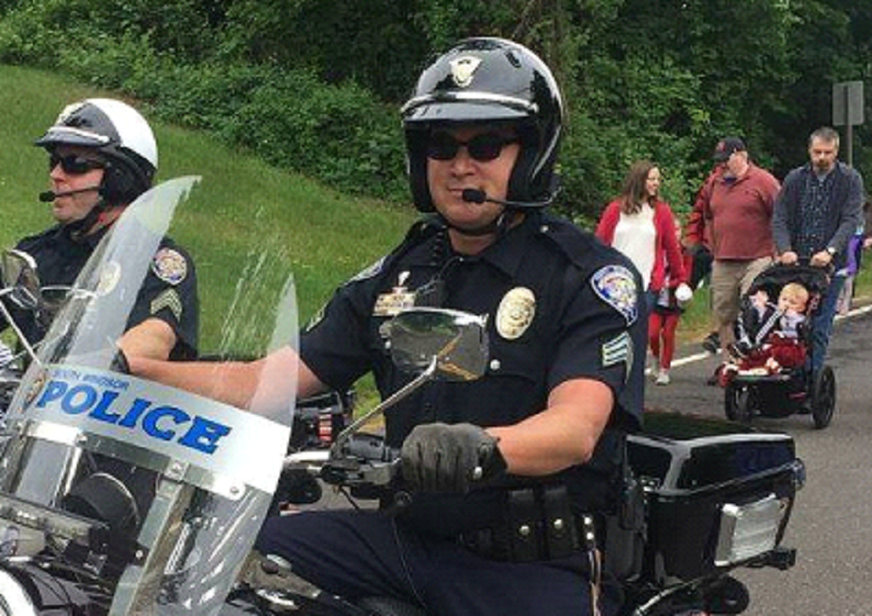 Memorial Service Held for South Windsor Officer